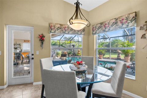 House in Rotonda, Florida 3 bedrooms, 222.69 sq.m. № 1717583 - photo 14