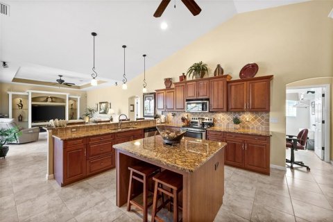 House in Rotonda, Florida 3 bedrooms, 222.69 sq.m. № 1717583 - photo 12