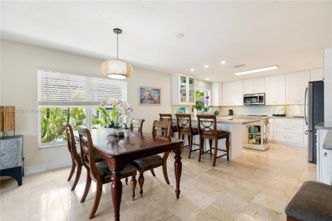 House in Key Largo, Florida 3 bedrooms, 181.53 sq.m. № 1871712 - photo 12