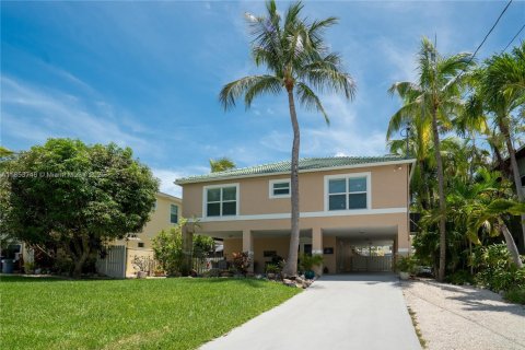 House in Key Largo, Florida 3 bedrooms, 181.53 sq.m. № 1871712 - photo 7