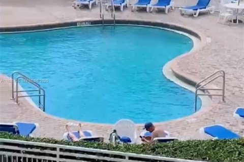 Copropriété à louer à Weston, Floride: 1 chambre, 61.78 m2 № 2039248 - photo 2