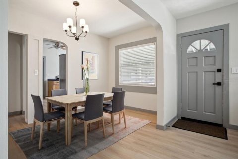 Casa en venta en Saint Petersburg, Florida, 4 dormitorios, 98.2 m2 № 1724752 - foto 3