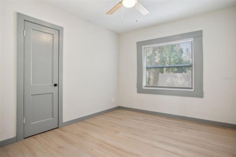 Casa en venta en Saint Petersburg, Florida, 4 dormitorios, 98.2 m2 № 1724752 - foto 21
