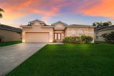 Villa ou maison à vendre à Bradenton, Floride: 4 chambres, 214.98 m2 № 2337350 - photo 3