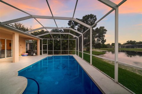 Villa ou maison à vendre à Bradenton, Floride: 4 chambres, 214.98 m2 № 2337350 - photo 21