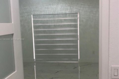 Купить виллу или дом в Майами-Гарденс, Флорида 3 спальни, 136.29м2, № 2025418 - фото 27