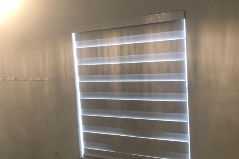 Купить виллу или дом в Майами-Гарденс, Флорида 3 спальни, 136.29м2, № 2025418 - фото 22