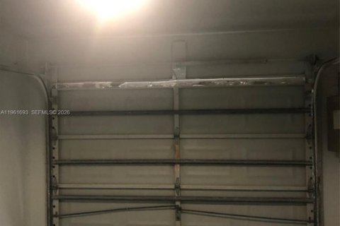 Купить виллу или дом в Майами-Гарденс, Флорида 3 спальни, 136.29м2, № 2025418 - фото 28