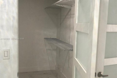 Купить виллу или дом в Майами-Гарденс, Флорида 3 спальни, 136.29м2, № 2025418 - фото 25