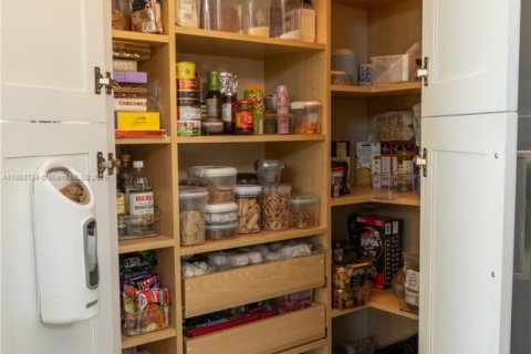 Villa ou maison à louer à Wellington, Floride: 3 chambres, 284.65 m2 № 1981820 - photo 5