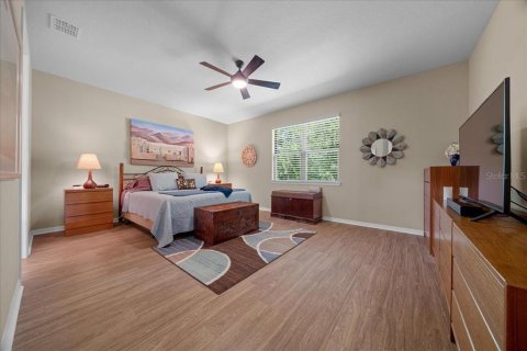 House in Ocala, Florida 3 bedrooms, 235.88 sq.m. № 2324605 - photo 18