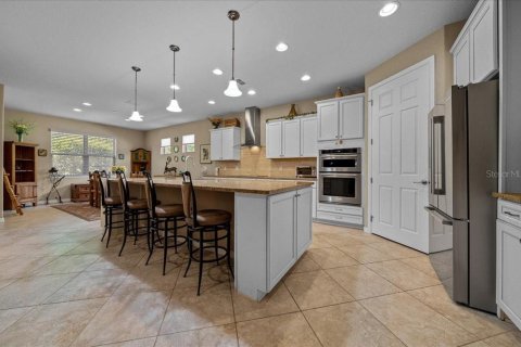 House in Ocala, Florida 3 bedrooms, 235.88 sq.m. № 2324605 - photo 12