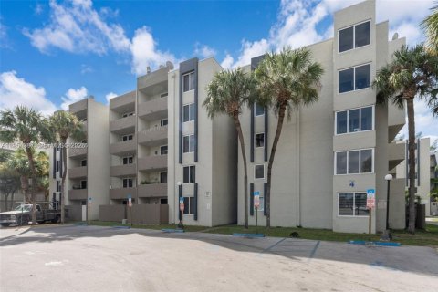 Apartamento en Hialeah, Florida 2 dormitorios № 2009364