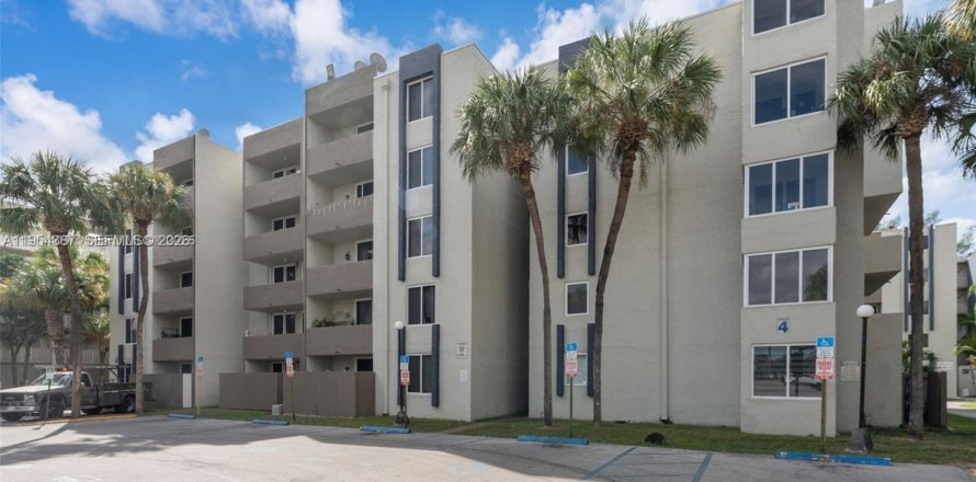 Apartamento en Hialeah, Florida 2 dormitorios № 2009364