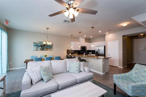 Townhouse in Kissimmee, Florida 4 bedrooms, 153.2 sq.m. № 1513319 - photo 9