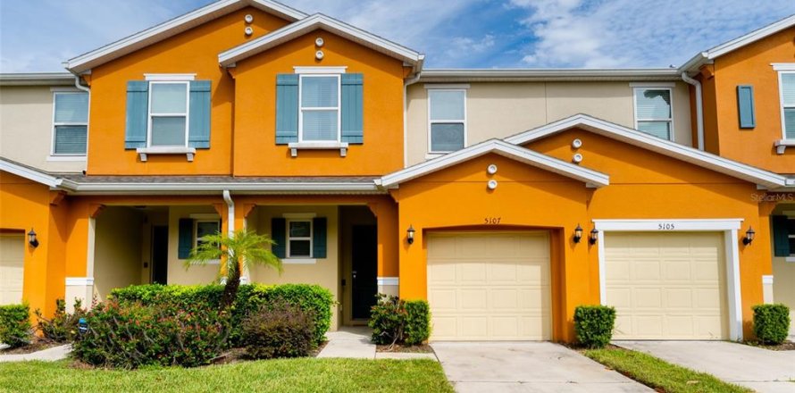 Townhouse in Kissimmee, Florida 4 bedrooms, 153.2 sq.m. № 1513319