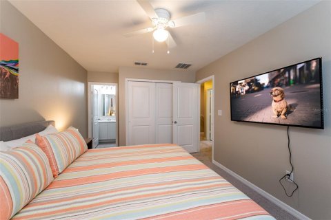 Townhouse in Kissimmee, Florida 4 bedrooms, 153.2 sq.m. № 1513319 - photo 12