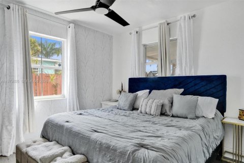 Villa ou maison à vendre à Hallandale Beach, Floride: 3 chambres, 123.56 m2 № 2089528 - photo 19