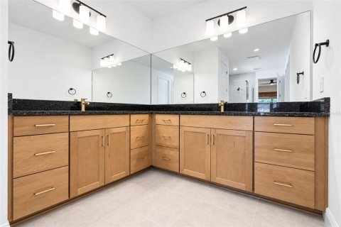 Casa en venta en Nokomis, Florida, 4 dormitorios, 203.92 m2 № 2386207 - foto 30