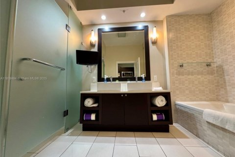 Apartamento en alquiler en Doral, Florida, 1 dormitorio, 65.5 m2 № 1938114 - foto 10