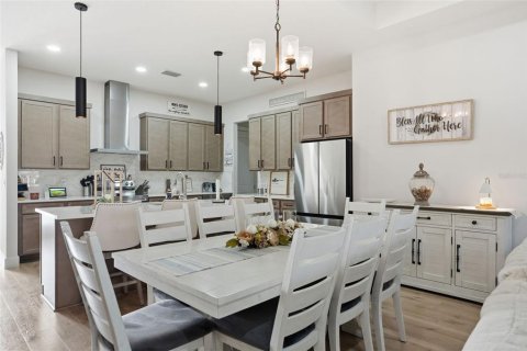 House in Weeki Wachee, Florida 3 bedrooms, 191.75 sq.m. № 2224589 - photo 19