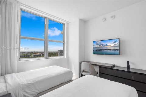 Condo in Hollywood, Florida, 3 bedrooms № 2186381 - photo 26