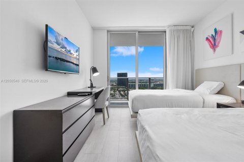 Condo in Hollywood, Florida, 3 bedrooms № 2186381 - photo 25