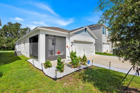 House in Davenport, Florida 3 bedrooms, 150.97 sq.m. № 1907263 - photo 3