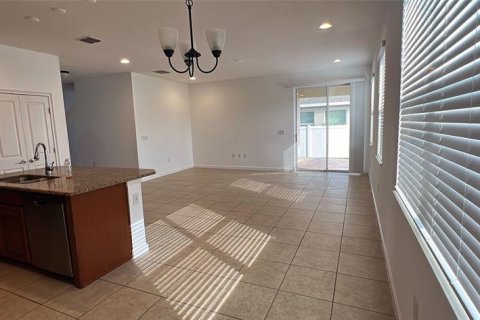Villa ou maison à louer à Davenport, Floride: 4 chambres, 230.03 m2 № 1900933 - photo 9