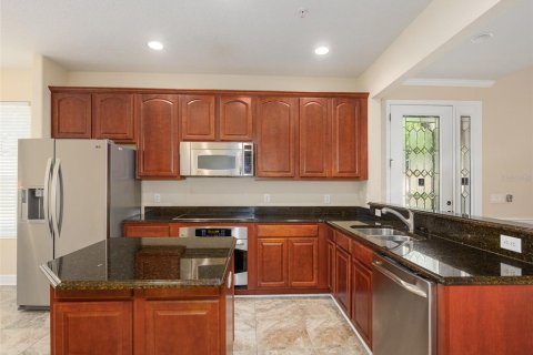 Condo in Davenport, Florida, 3 bedrooms № 2109483 - photo 11