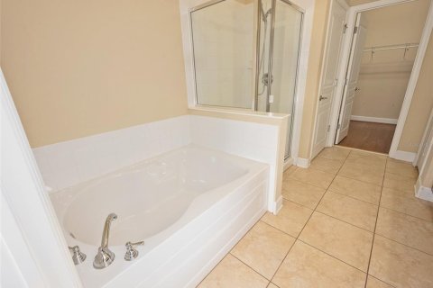 Condo in Davenport, Florida, 3 bedrooms № 2109483 - photo 23