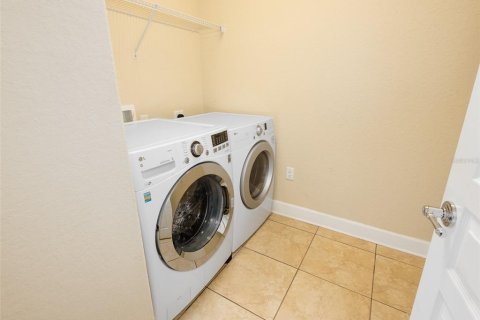 Condo in Davenport, Florida, 3 bedrooms № 2109483 - photo 14