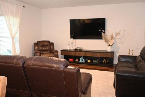 House in Groveland, Florida 5 bedrooms, 240.25 sq.m. № 1881236 - photo 9