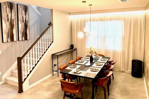 Casa en venta en Kissimmee, Florida, 7 dormitorios, 328.22 m2 № 1870170 - foto 11
