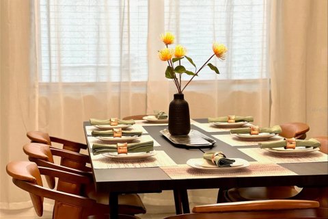 Casa en venta en Kissimmee, Florida, 7 dormitorios, 328.22 m2 № 1870170 - foto 20