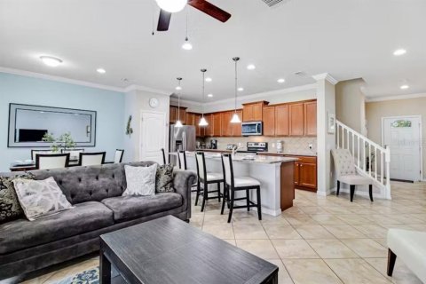 Townhouse in Kissimmee, Florida 4 bedrooms, 195.28 sq.m. № 1136904 - photo 3