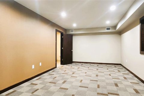 Propiedad comercial en alquiler en Lake Wales, Florida, 130.53 m2 № 1349236 - foto 13