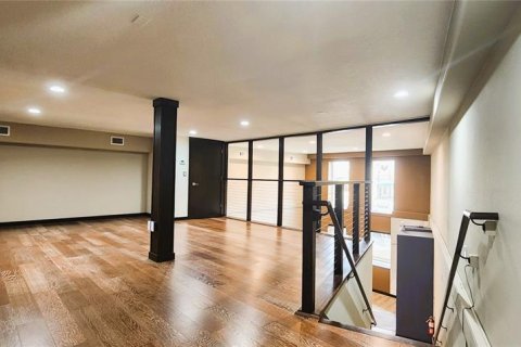 Propiedad comercial en alquiler en Lake Wales, Florida, 130.53 m2 № 1349236 - foto 5