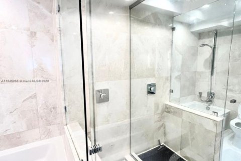 Copropriété à louer à Miami Beach, Floride: 1 chambre, 78.97 m2 № 2016134 - photo 18