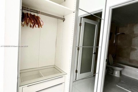 Copropriété à louer à Miami Beach, Floride: 1 chambre, 78.97 m2 № 2016134 - photo 10