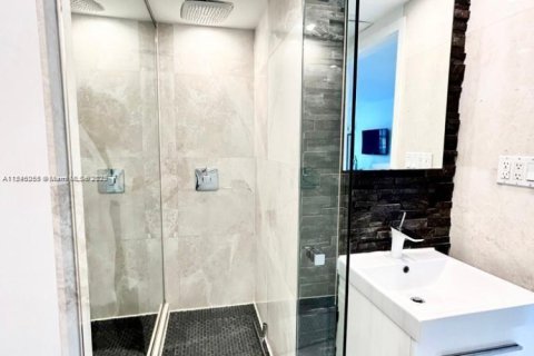 Copropriété à louer à Miami Beach, Floride: 1 chambre, 78.97 m2 № 2016134 - photo 16