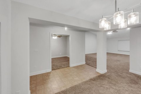 Villa ou maison à vendre à Fort Pierce, Floride: 3 chambres, 189.06 m2 № 1152025 - photo 1