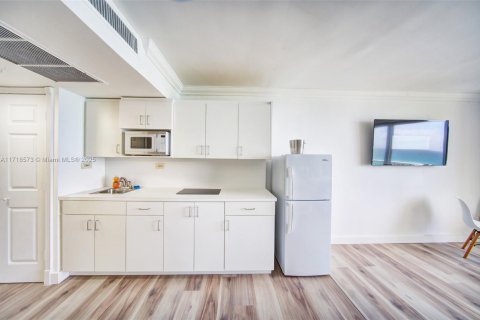 Copropriété à vendre à Sunny Isles Beach, Floride: 33.44 m2 № 1959153 - photo 7