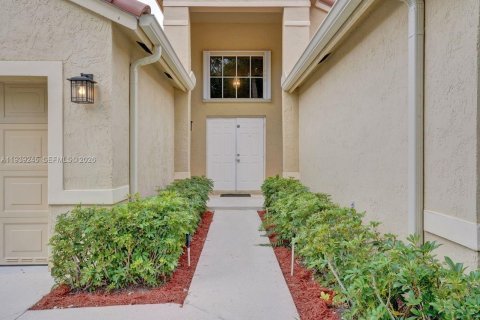 Casa en venta en Weston, Florida, 4 dormitorios, 213.86 m2 № 1998758 - foto 5