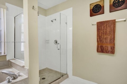 Casa en venta en Weston, Florida, 4 dormitorios, 213.86 m2 № 1998758 - foto 11