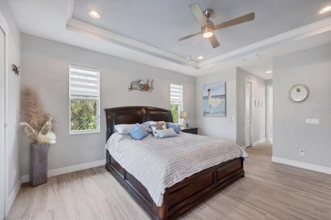 House in Port Charlotte, Florida 3 bedrooms, 197.97 sq.m. № 1808321 - photo 15