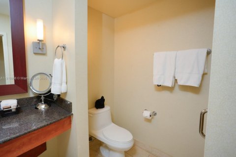 Condominio en venta en Sunny Isles Beach, Florida, 51.19 m2 № 2013107 - foto 25