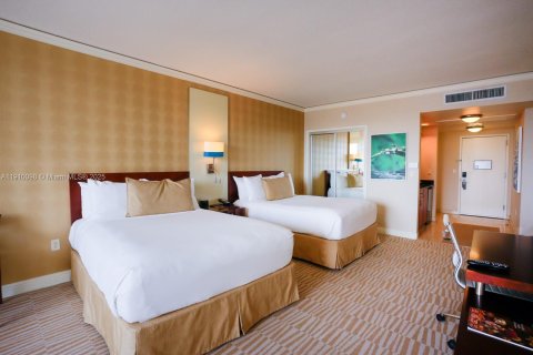 Condominio en venta en Sunny Isles Beach, Florida, 51.19 m2 № 2013107 - foto 16