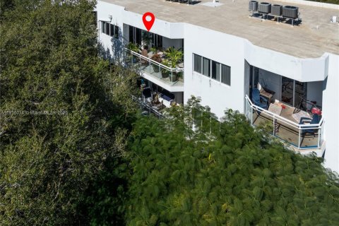 Copropriété à vendre à Miami, Floride: 2 chambres, 87.79 m2 № 1971023 - photo 25