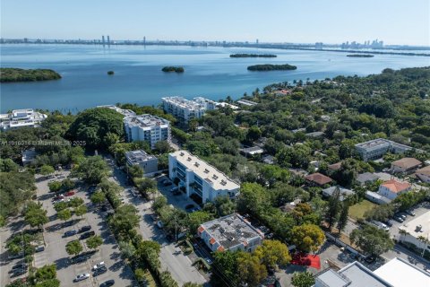 Copropriété à vendre à Miami, Floride: 2 chambres, 87.79 m2 № 1971023 - photo 22